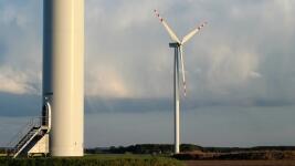 elektrárna větrná the-windmills-3353246 1280